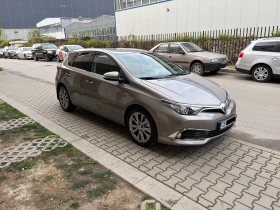 Toyota Auris 1.8 Hybrid e-CVT SOL Facelift, снимка 2