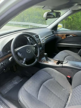 Mercedes-Benz E 220, снимка 4