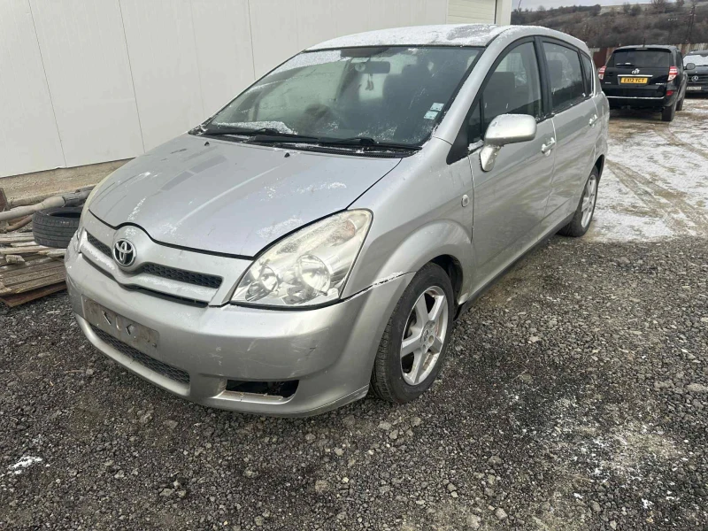 Toyota Corolla verso 2.2 D-4D 136к.с НА ЧАСТИ 