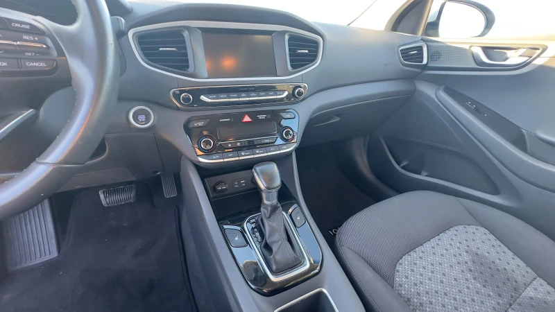 Hyundai Ioniq Hybrid, снимка 10 - Автомобили и джипове - 47252902