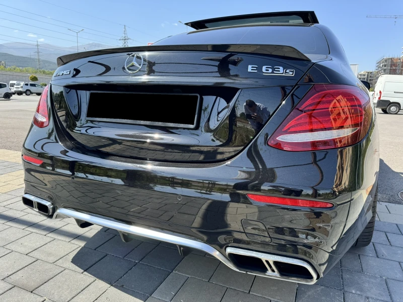 Mercedes-Benz E 63 AMG S, Всички екстри, снимка 5 - Автомобили и джипове - 47700477