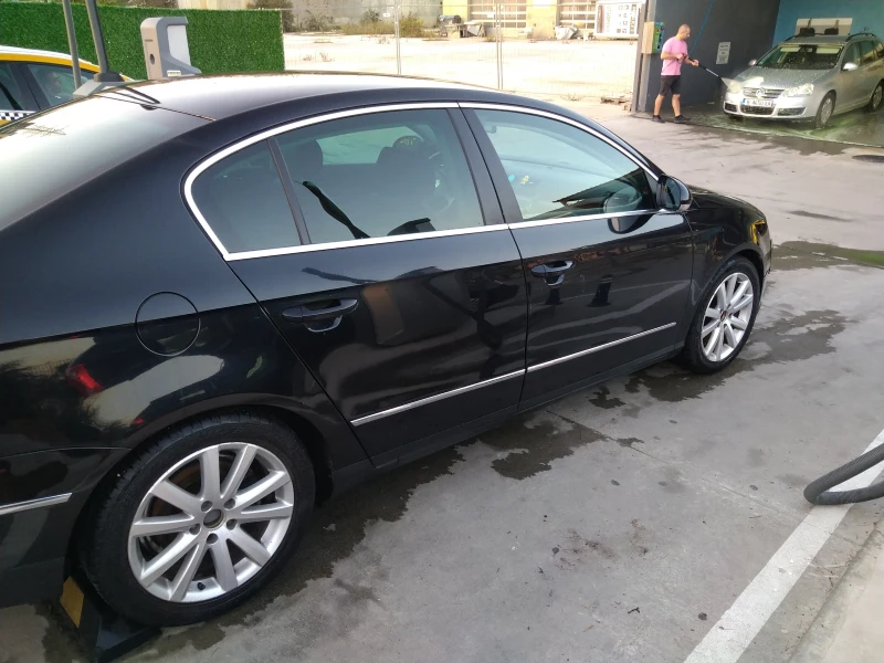 VW Passat, снимка 5 - Автомобили и джипове - 47617399