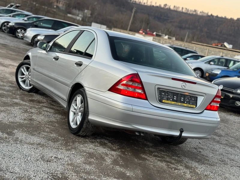 Mercedes-Benz C 220 2.2CDI 150кс FACELIFT АВТОМАТИК , снимка 4 - Автомобили и джипове - 49368471