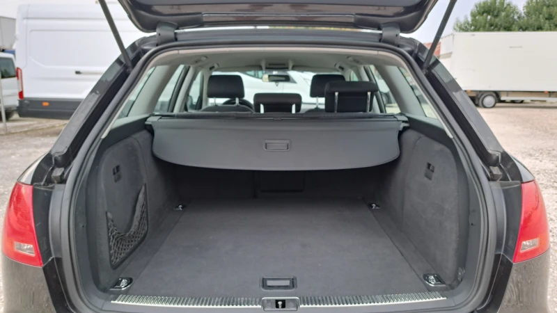 Audi A4 2.0TDI-QUATTRO-6ск/КСЕНОН/АВТОПИЛОТ/КЛИМАТРОНИК , снимка 15 - Автомобили и джипове - 51683916