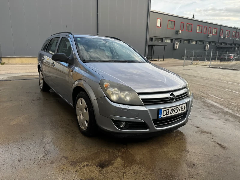 Opel Astra 1.7 CDTI, снимка 8 - Автомобили и джипове - 52967116