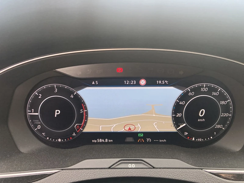 VW Arteon Elegance 4Мotion, снимка 14 - Автомобили и джипове - 53338349