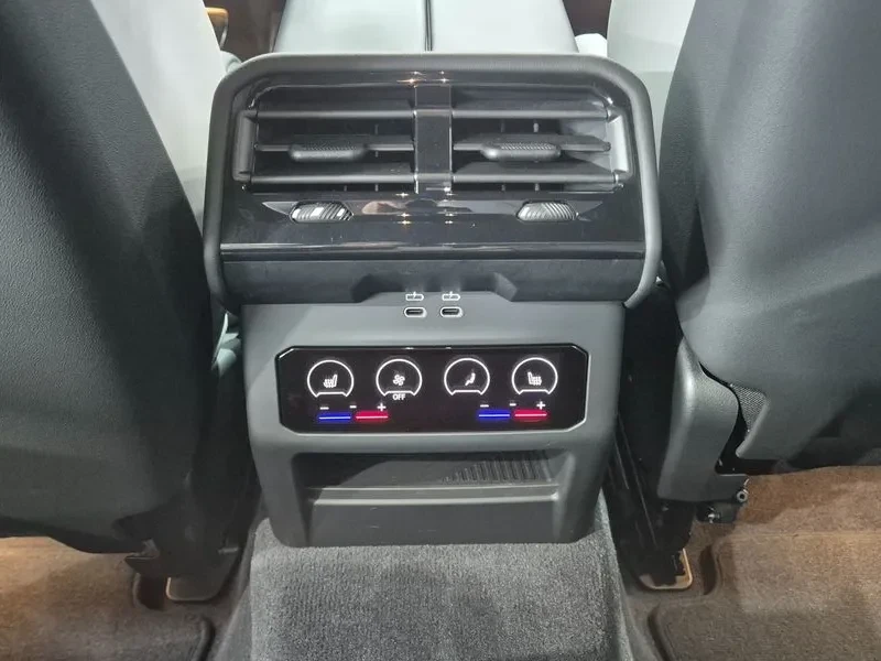 BMW M5 (G90) M5 Sedan, снимка 10 - Автомобили и джипове - 55031110