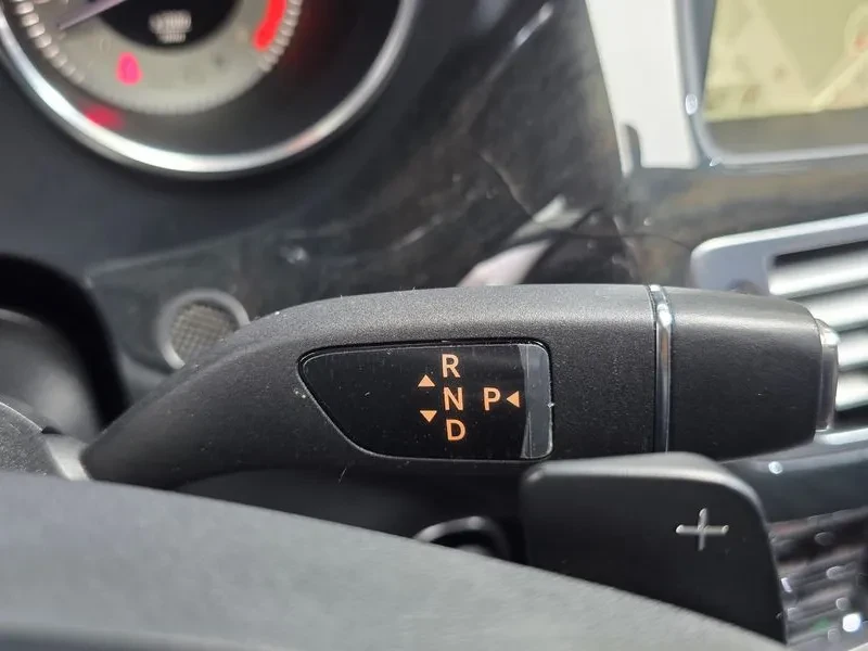 Mercedes-Benz CLS W218 330, снимка 9 - Автомобили и джипове - 56017644