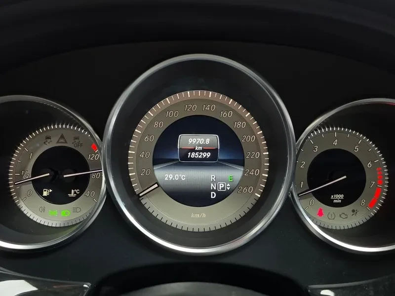 Mercedes-Benz CLS W218 330, снимка 8 - Автомобили и джипове - 56017644