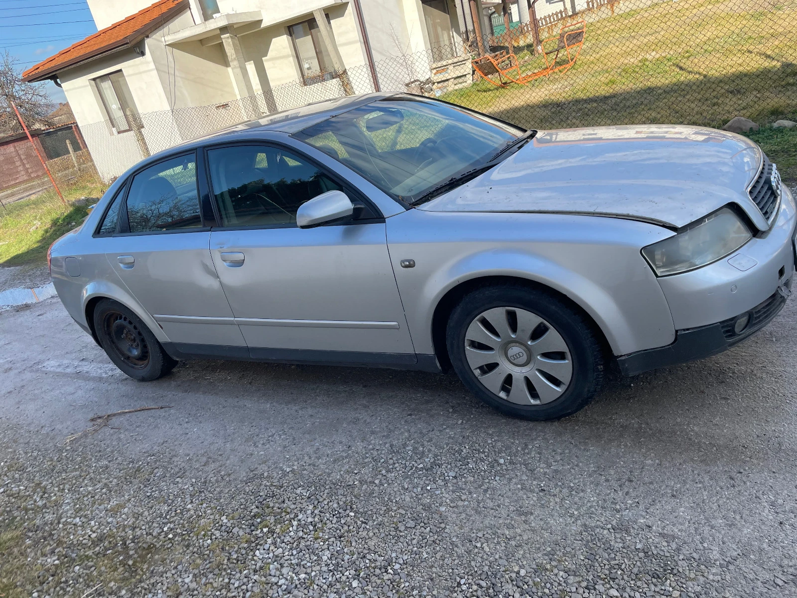 Audi A4 2.5TDI AKE Quattro, снимка 2 - Автомобили и джипове - 39416841