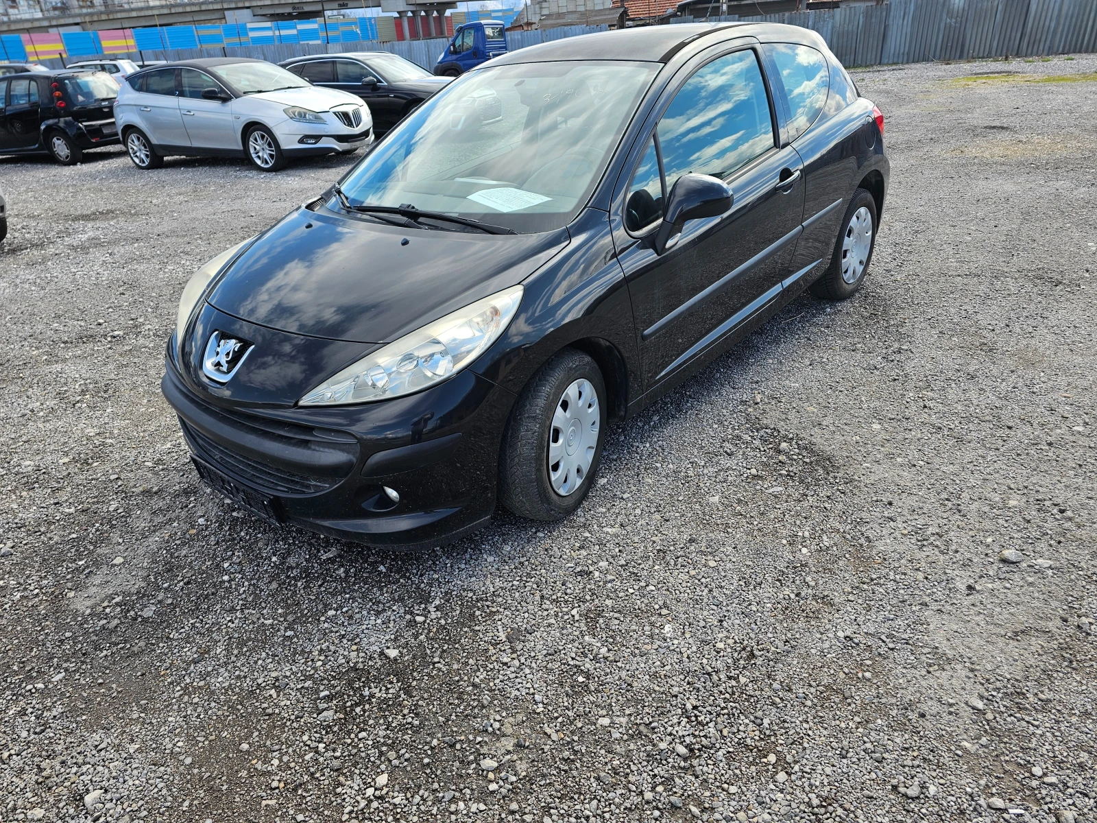 Peugeot 207 1.4i 16v - изображение 2