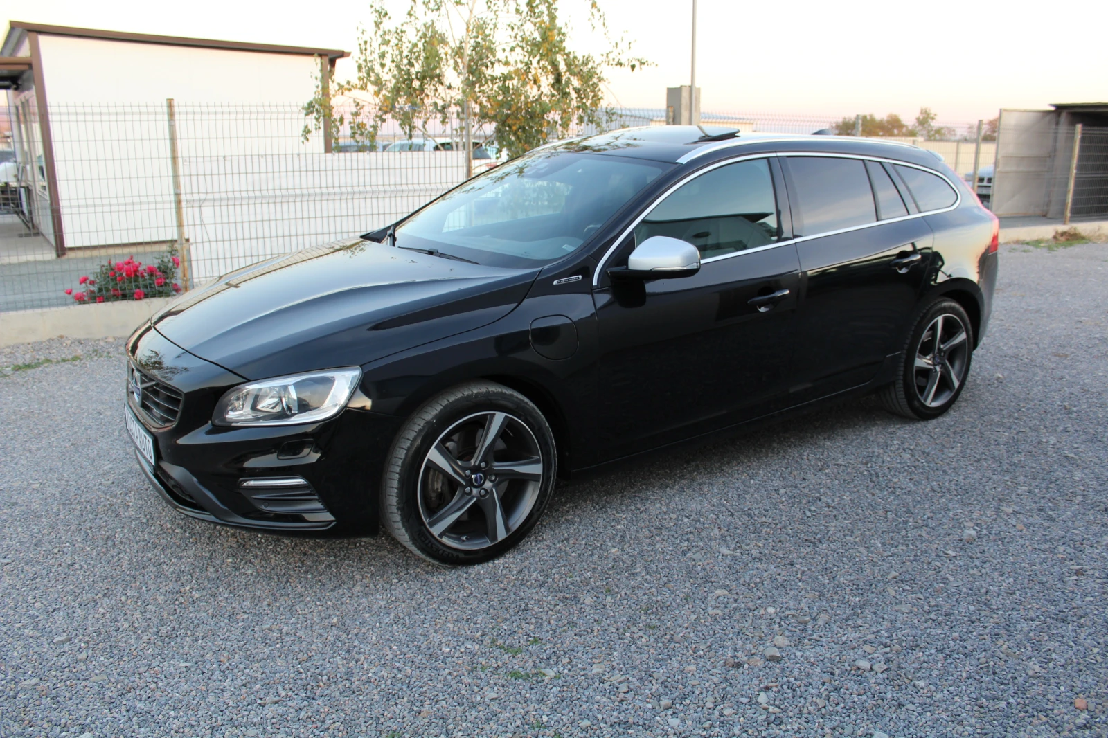 Volvo V60 R-DESING/PLUG-IN HYBRID/FUL - изображение 10