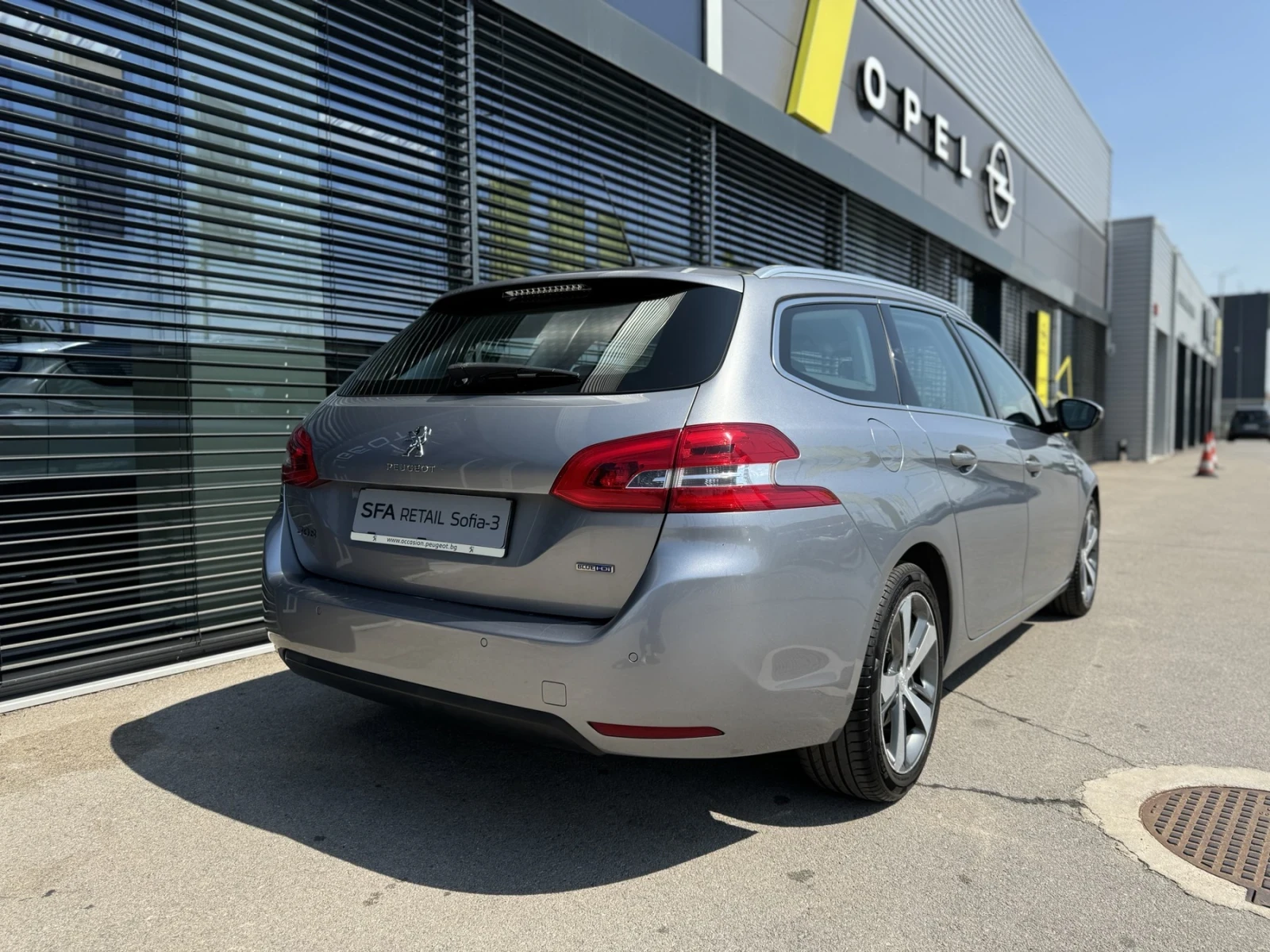 Peugeot 308 SW ALLURE 1.6 BlueHDi 120 HP - изображение 5