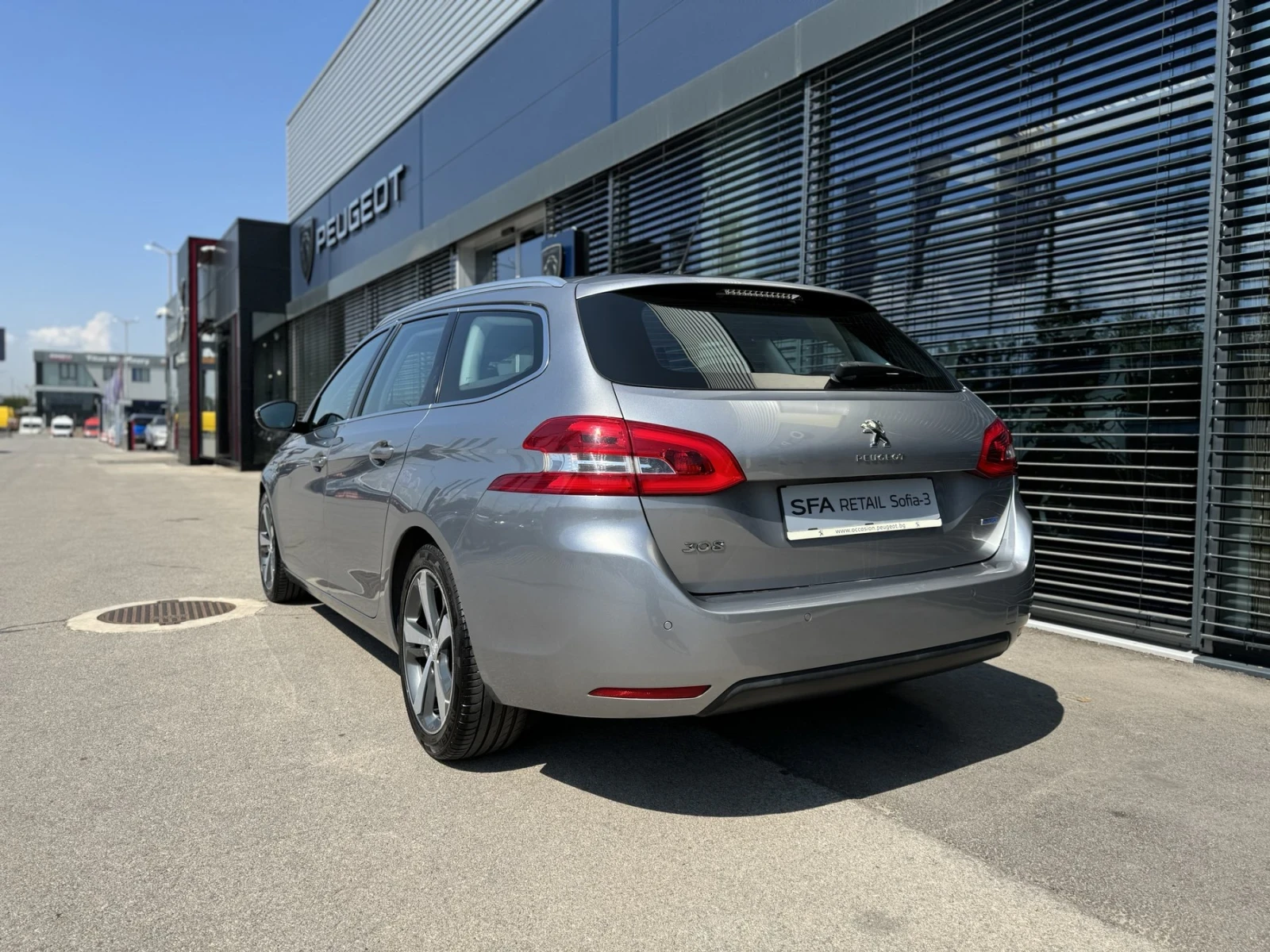 Peugeot 308 SW ALLURE 1.6 BlueHDi 120 HP - изображение 7