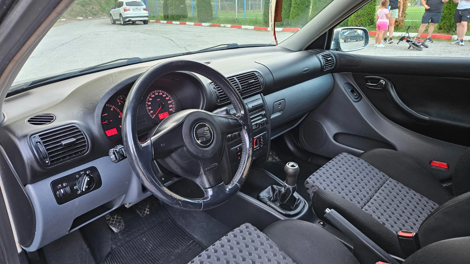 Seat Leon 1.9 TDI KLIMATRONIK/90Hp - изображение 9