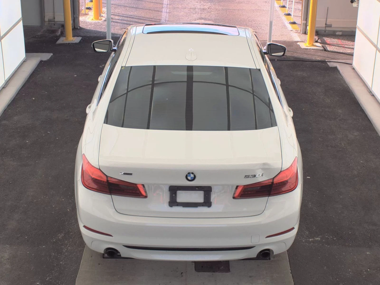 BMW 530 I xDrive* ЦЕНА ДО БЪЛГАРИЯ* CARFAX - изображение 5