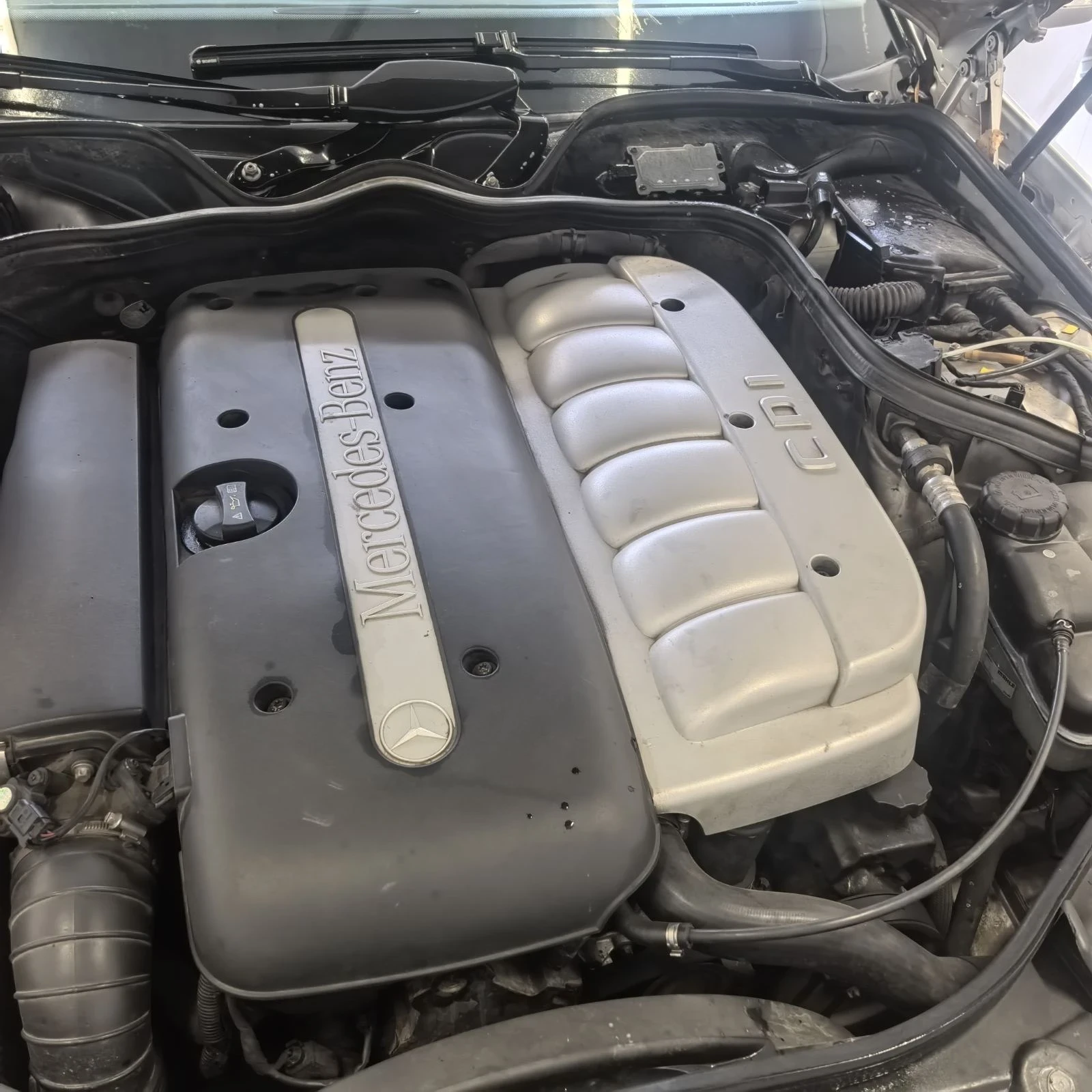 Mercedes-Benz E 320 TOP/AVANGARD/, снимка 14 - Автомобили и джипове - 53990028