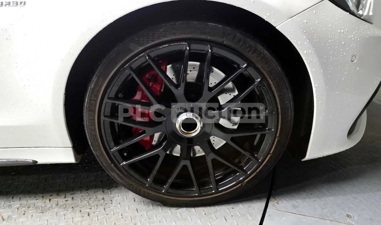 Mercedes-Benz C 63 AMG, снимка 5 - Автомобили и джипове - 54115429