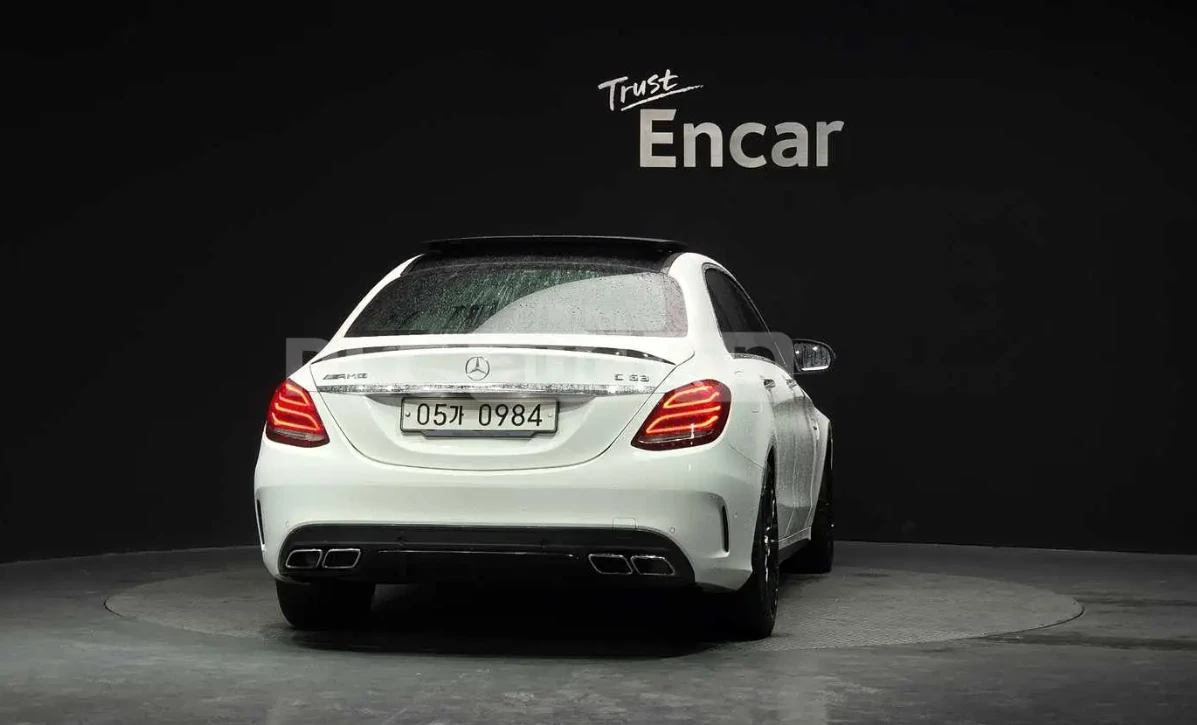 Mercedes-Benz C 63 AMG, снимка 2 - Автомобили и джипове - 54115429