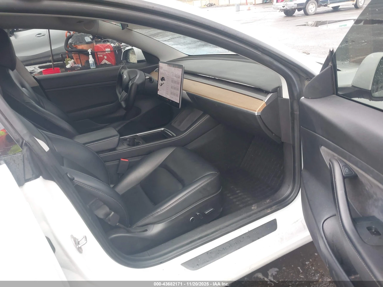 Tesla Model 3, снимка 5 - Автомобили и джипове - 54481621