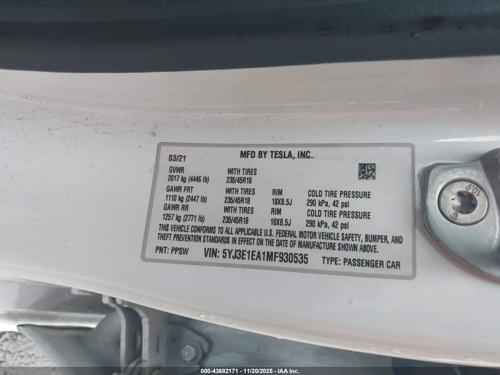 Tesla Model 3, снимка 9 - Автомобили и джипове - 54481621