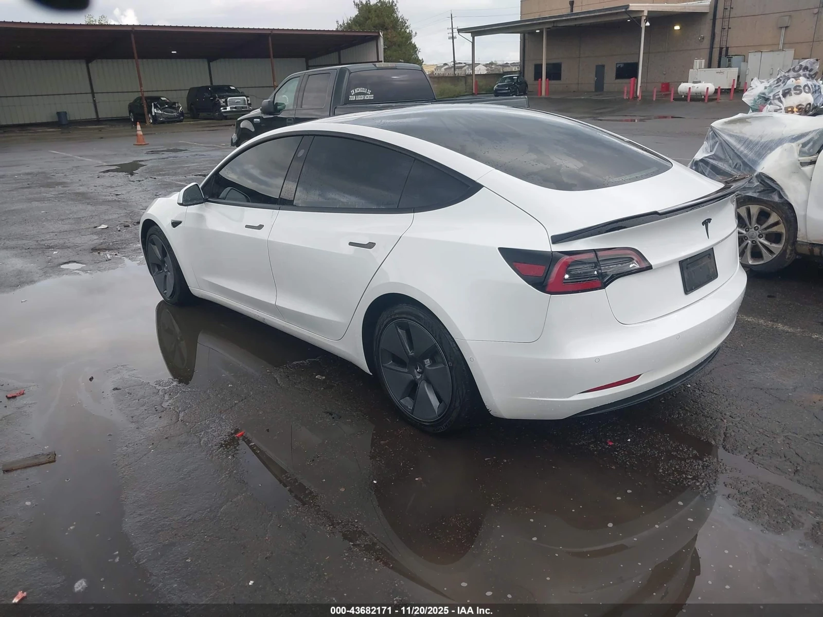 Tesla Model 3, снимка 3 - Автомобили и джипове - 54481621