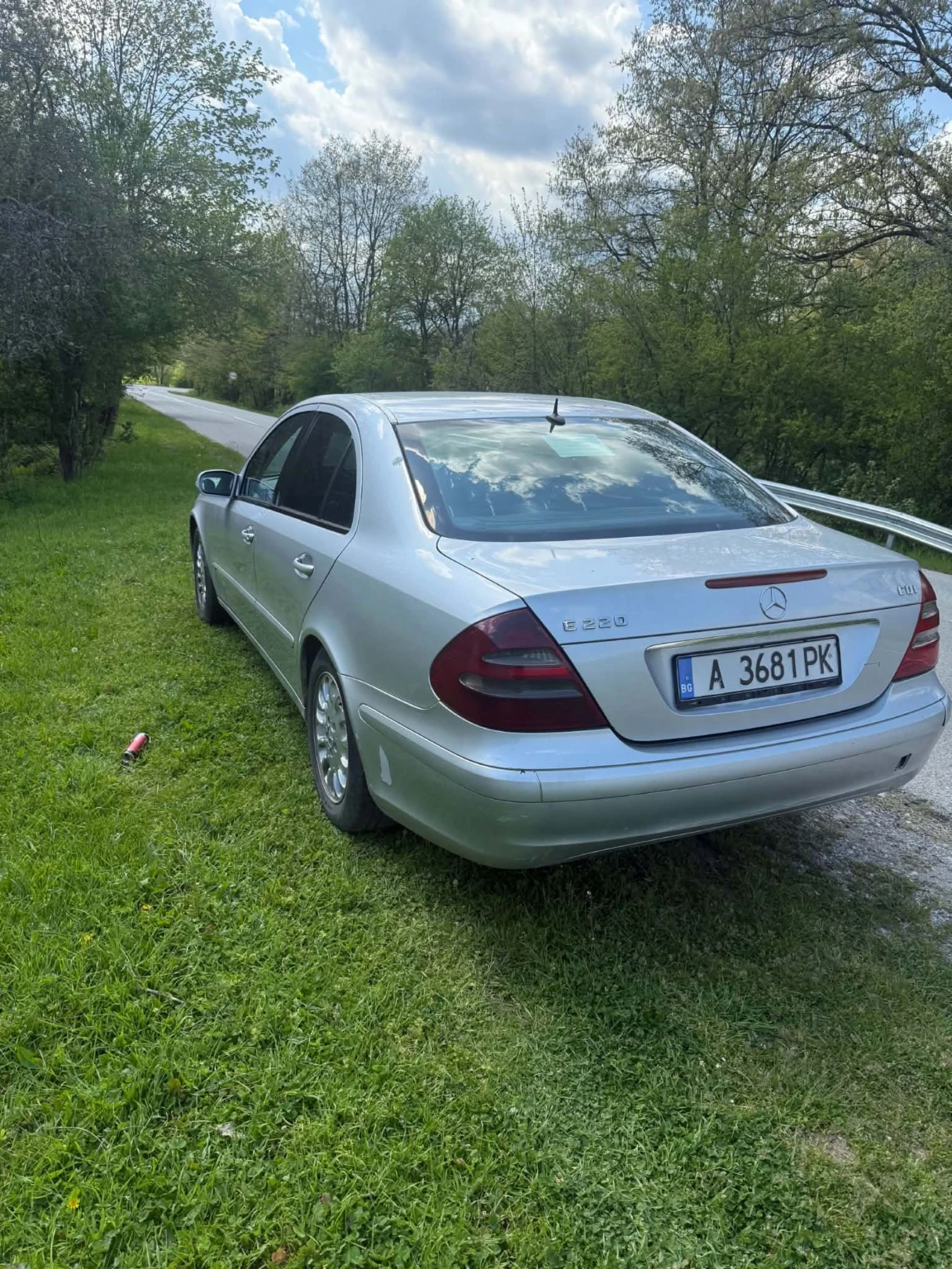 Mercedes-Benz E 220, снимка 7 - Автомобили и джипове - 54517923