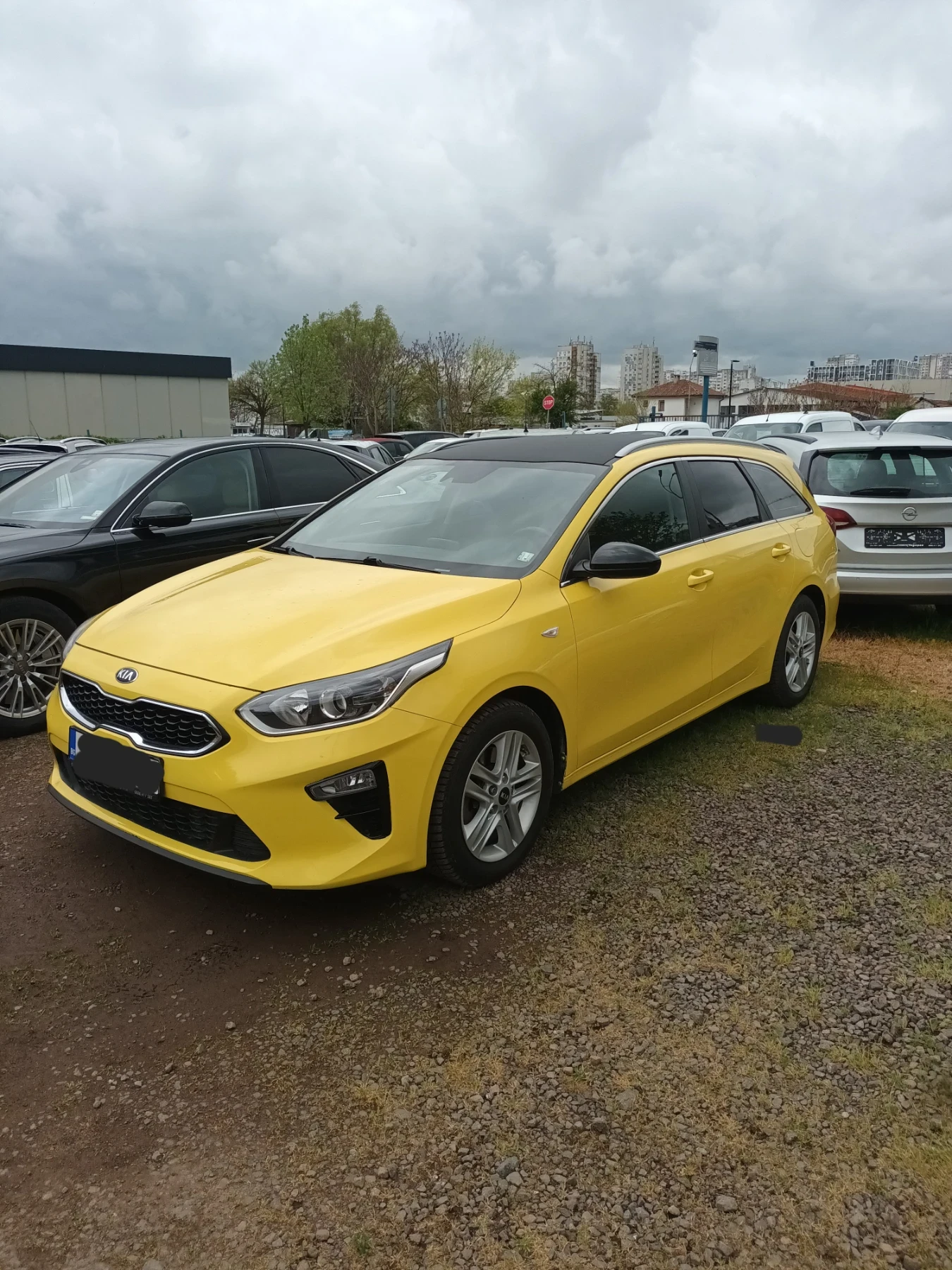 Kia Ceed, снимка 5 - Автомобили и джипове - 54623191