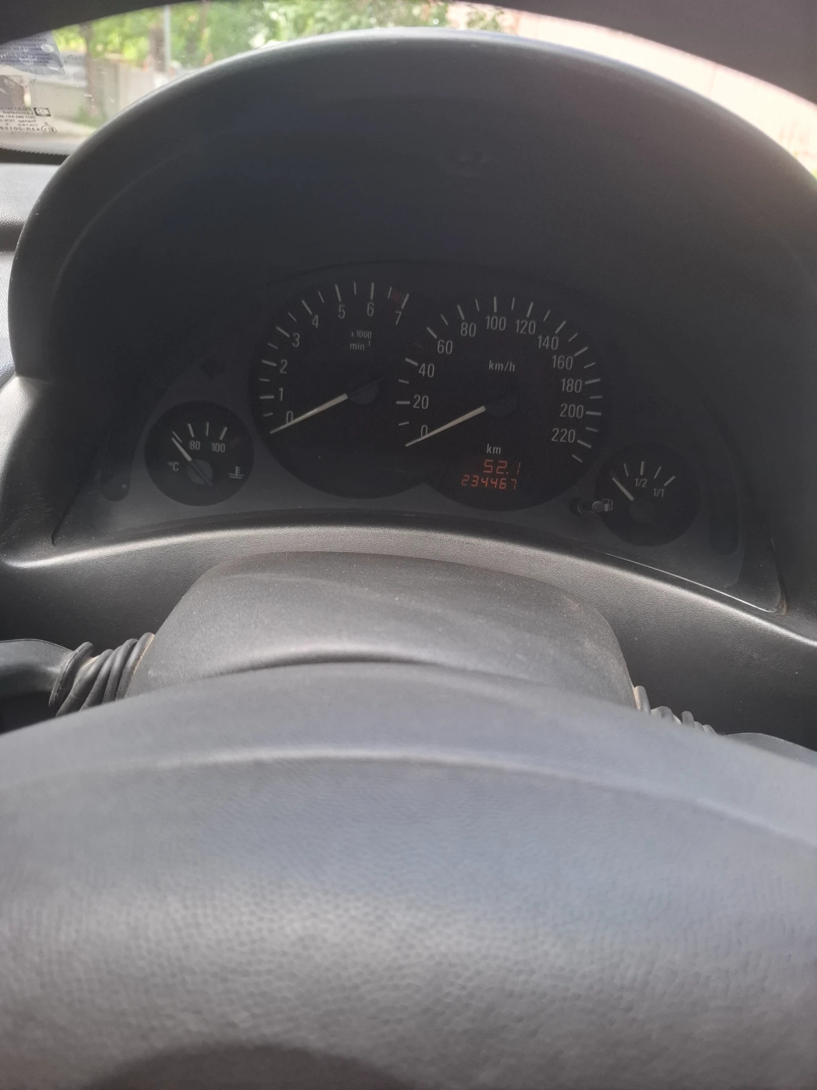 Opel Corsa 1.2 газов инжекцион, снимка 8 - Автомобили и джипове - 54718909