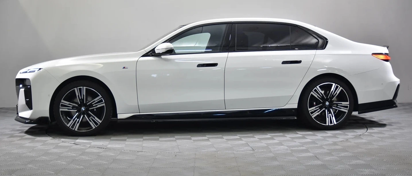 BMW 740 d xDrive M Sport , снимка 2 - Автомобили и джипове - 54928646