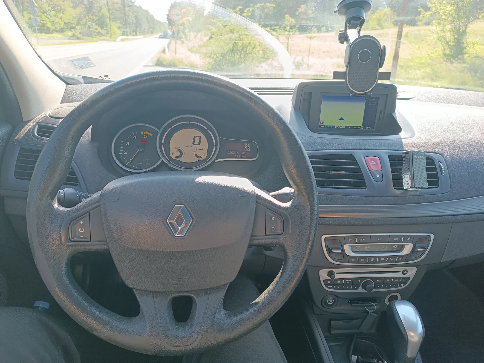 Renault Megane, снимка 5 - Автомобили и джипове - 54982342