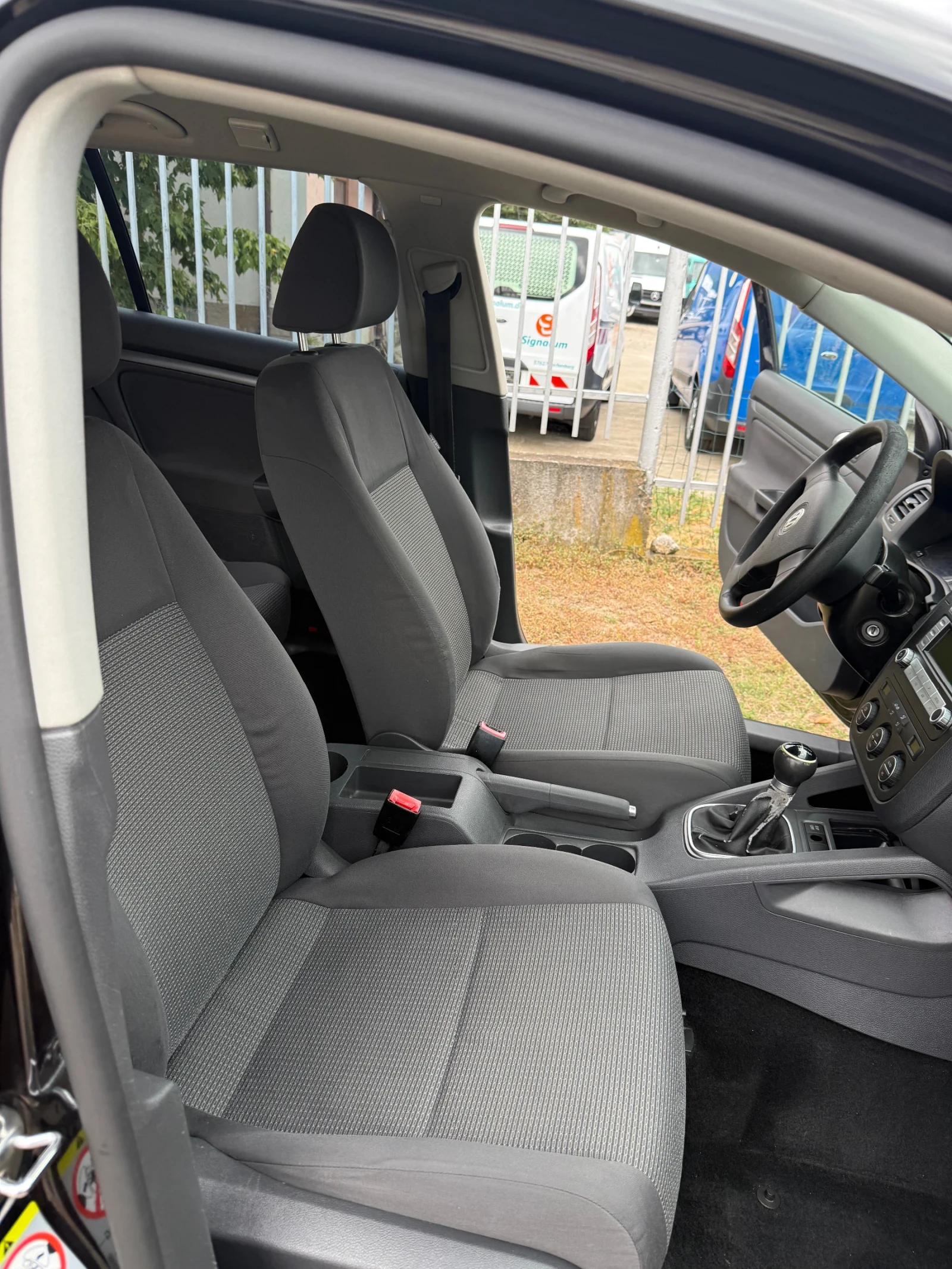 VW Golf 1.9TDI 105к.с., снимка 12 - Автомобили и джипове - 55432137