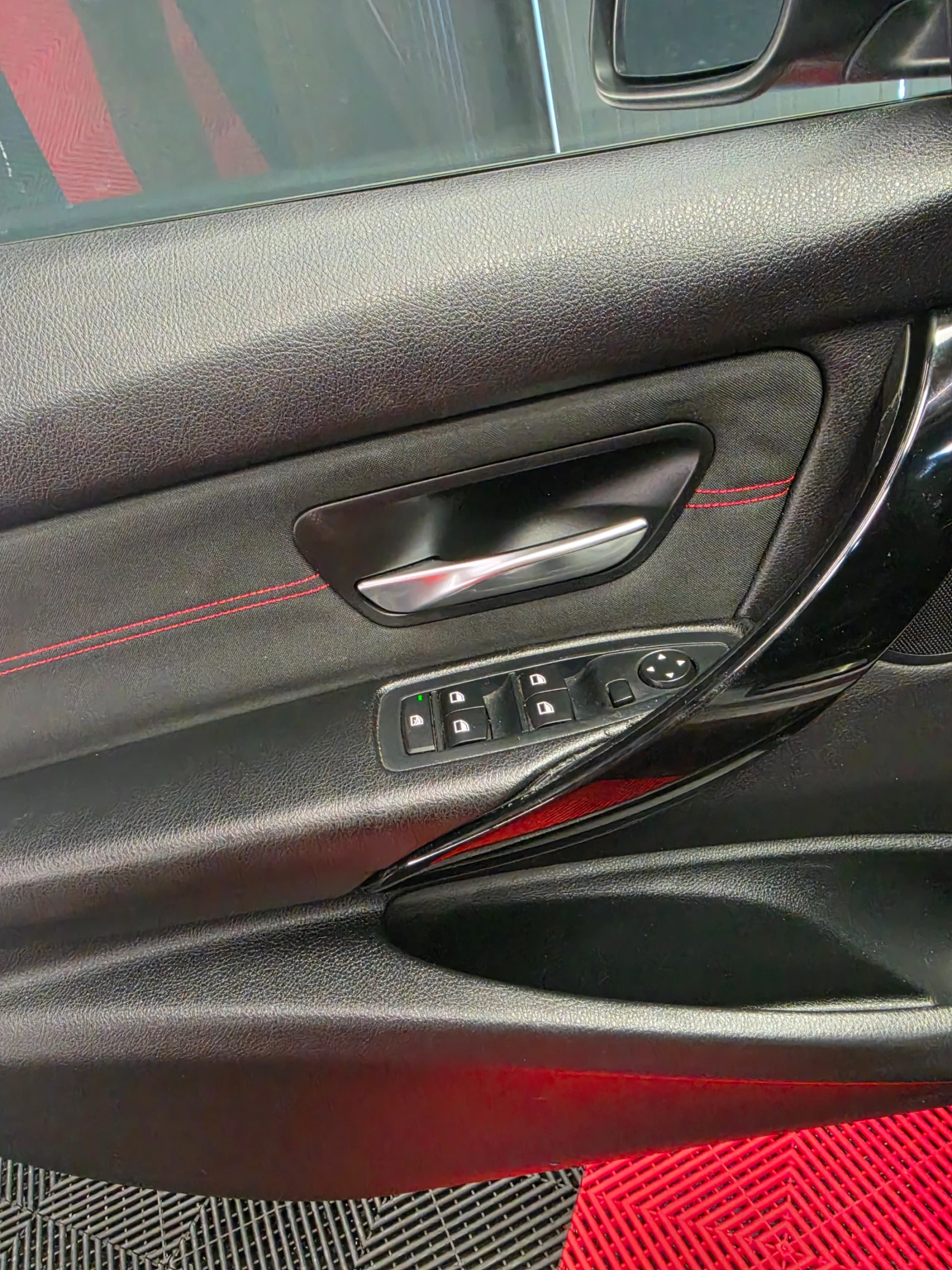 BMW 316 2.0* 116к.с* АВТОМАТ* FULL-M-SPORT* CARPLAY* , снимка 6 - Автомобили и джипове - 55562198