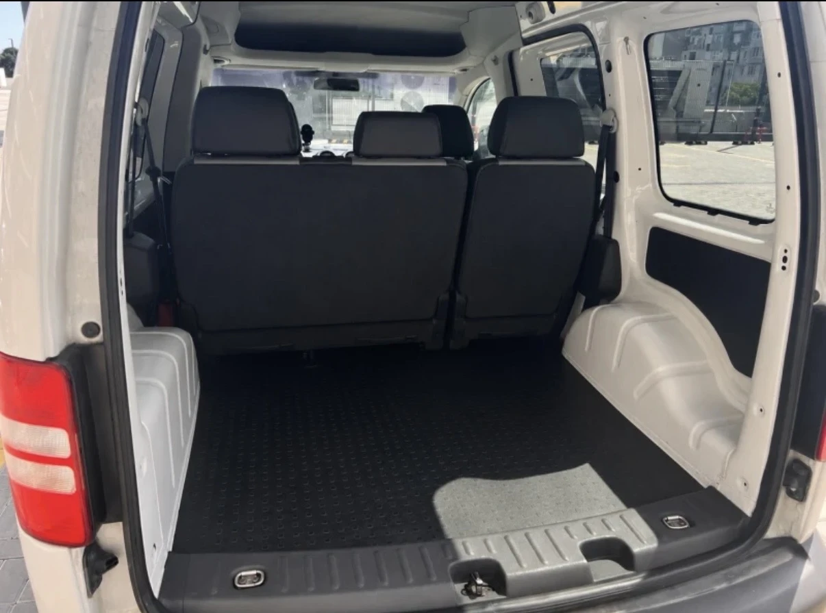VW Caddy 1.6 102 коня 2012 година, снимка 6 - Автомобили и джипове - 55621190