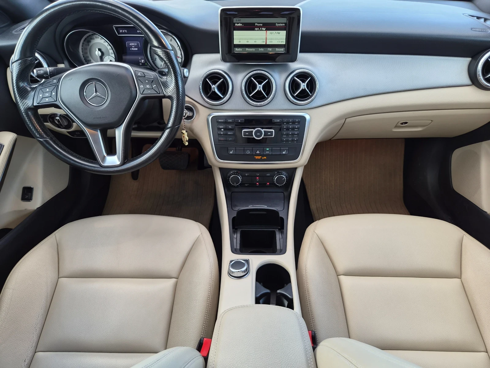 Mercedes-Benz CLA 250 4Matic ВСИЧКО ПЛАТЕНО , снимка 13 - Автомобили и джипове - 55944963