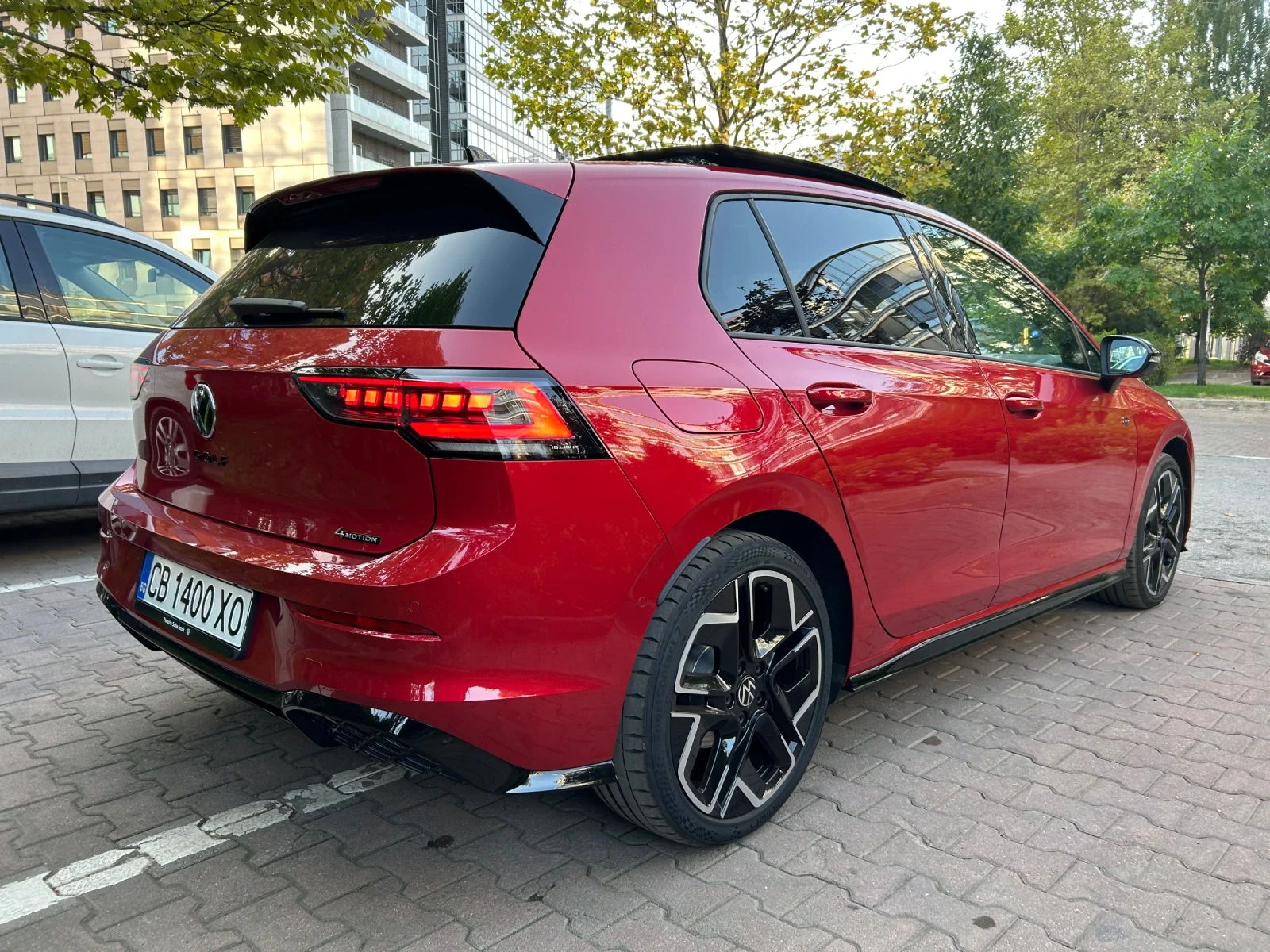 VW Golf R-Line 2.0TSI 4Motion, снимка 4 - Автомобили и джипове - 56025065