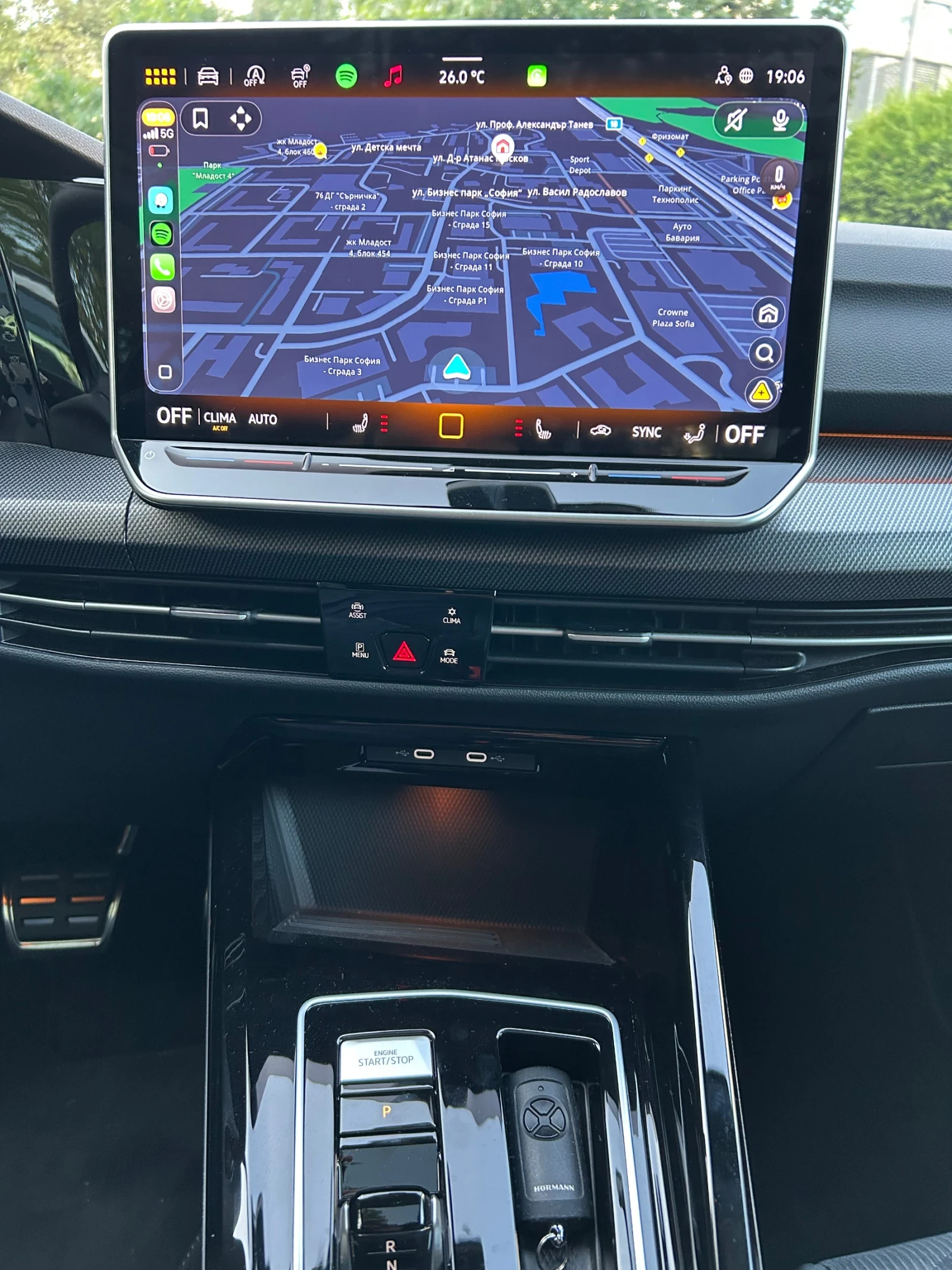 VW Golf R-Line 2.0TSI 4Motion, снимка 17 - Автомобили и джипове - 56025065