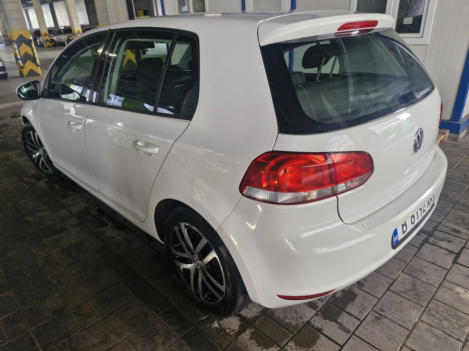VW Golf 1.6-102k-газ-бензин, снимка 2 - Автомобили и джипове - 56247043