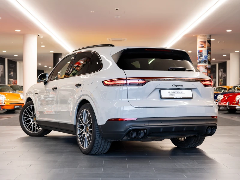 Porsche Cayenne E-Hybrid Platinum Edition , снимка 2 - Автомобили и джипове - 48035996