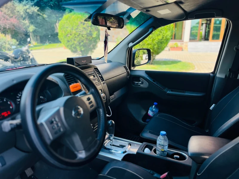 Nissan Navara 2.5 DCI 4x4 , снимка 6 - Автомобили и джипове - 51026526