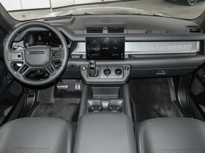 Land Rover Defender 110 P635 OCTA 4.4 V8/EDITION ONE/MERIDIAN/PANO/HUD, снимка 8 - Автомобили и джипове - 52705475