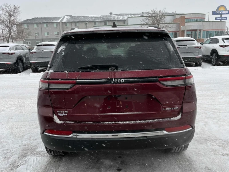 Jeep Grand cherokee 2023 Limited * CARFAX * БЕЗ ПЪРВОНАЧАЛНА ВНОСКА, снимка 5 - Автомобили и джипове - 52852300