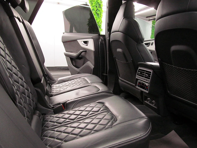 Audi Q8 SQ8/PANORAMA/3D-CAM/DISTRONIC/СОБСТВЕН ЛИЗИНГ, снимка 12 - Автомобили и джипове - 52883566