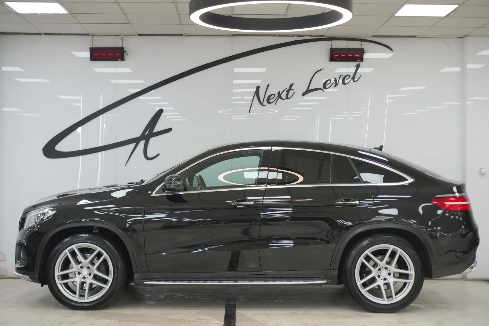 Mercedes-Benz GLE 350 d Coupe 4Matic AMG Line - изображение 4