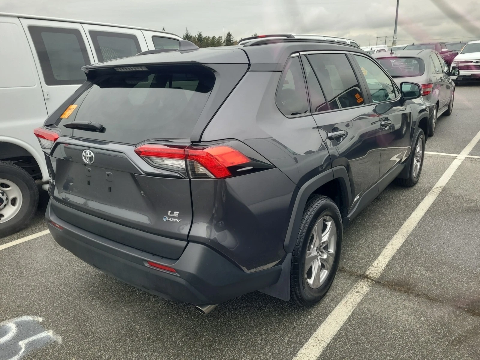 Toyota Rav4 HYBRID LE * * CARFAX * * АВТО КРЕДИТ * *  - изображение 3