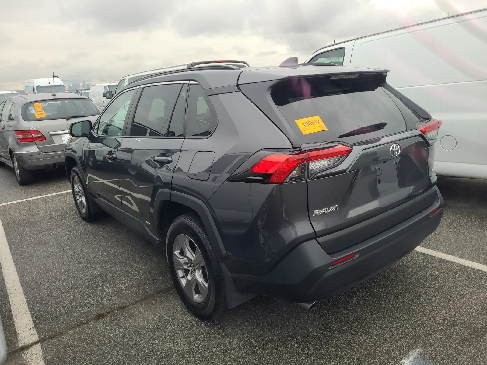 Toyota Rav4 HYBRID LE * * CARFAX * * АВТО КРЕДИТ * *  - изображение 4