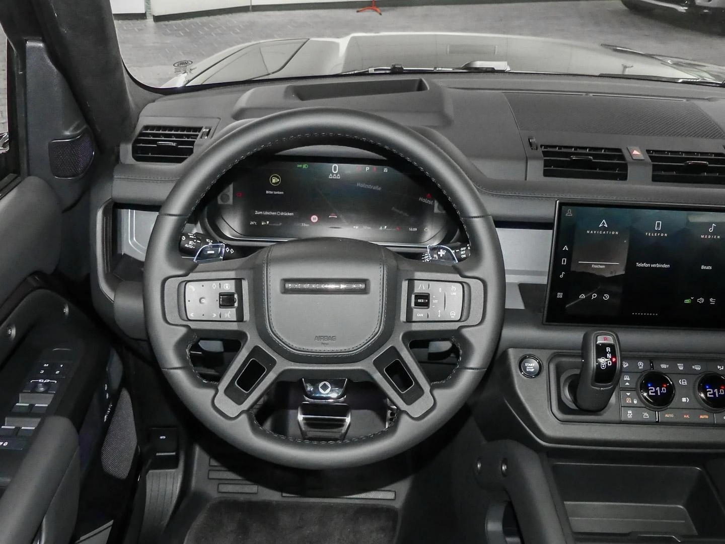 Land Rover Defender 110 P635 OCTA 4.4 V8/EDITION ONE/MERIDIAN/PANO/HUD - изображение 9