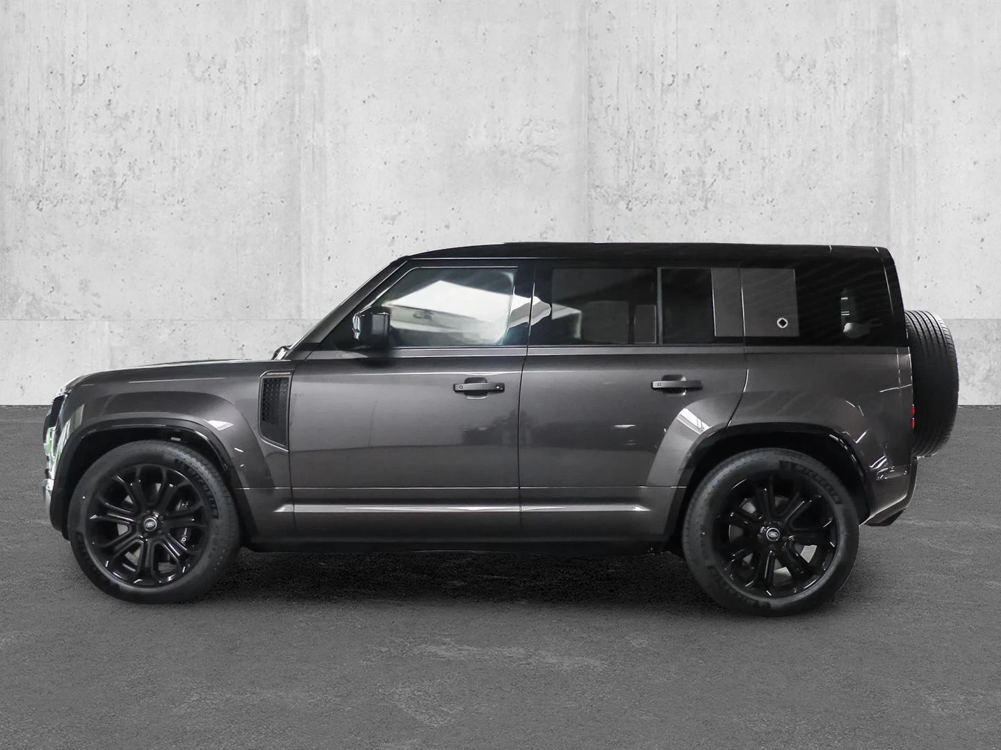 Land Rover Defender 110 P635 OCTA 4.4 V8/EDITION ONE/MERIDIAN/PANO/HUD - изображение 4