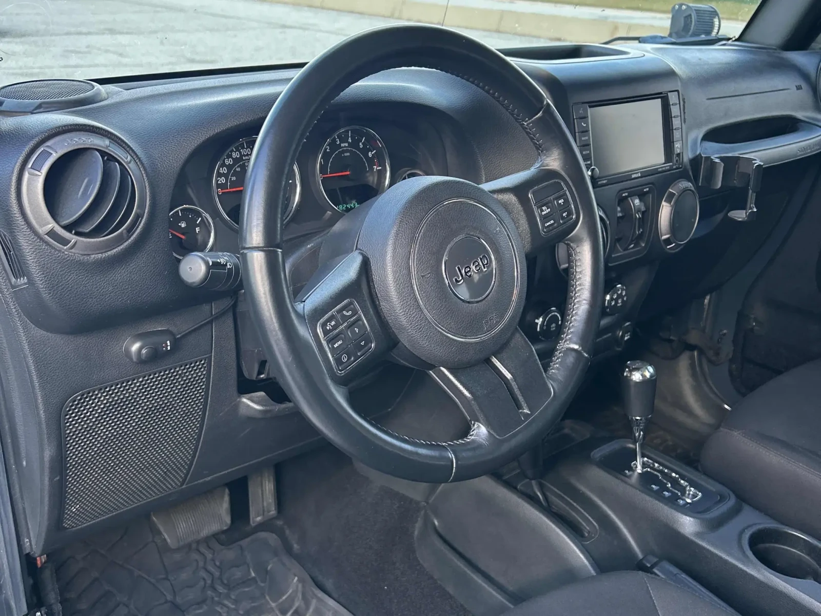 Jeep Wrangler Unlimited/3.6 V6 - изображение 6