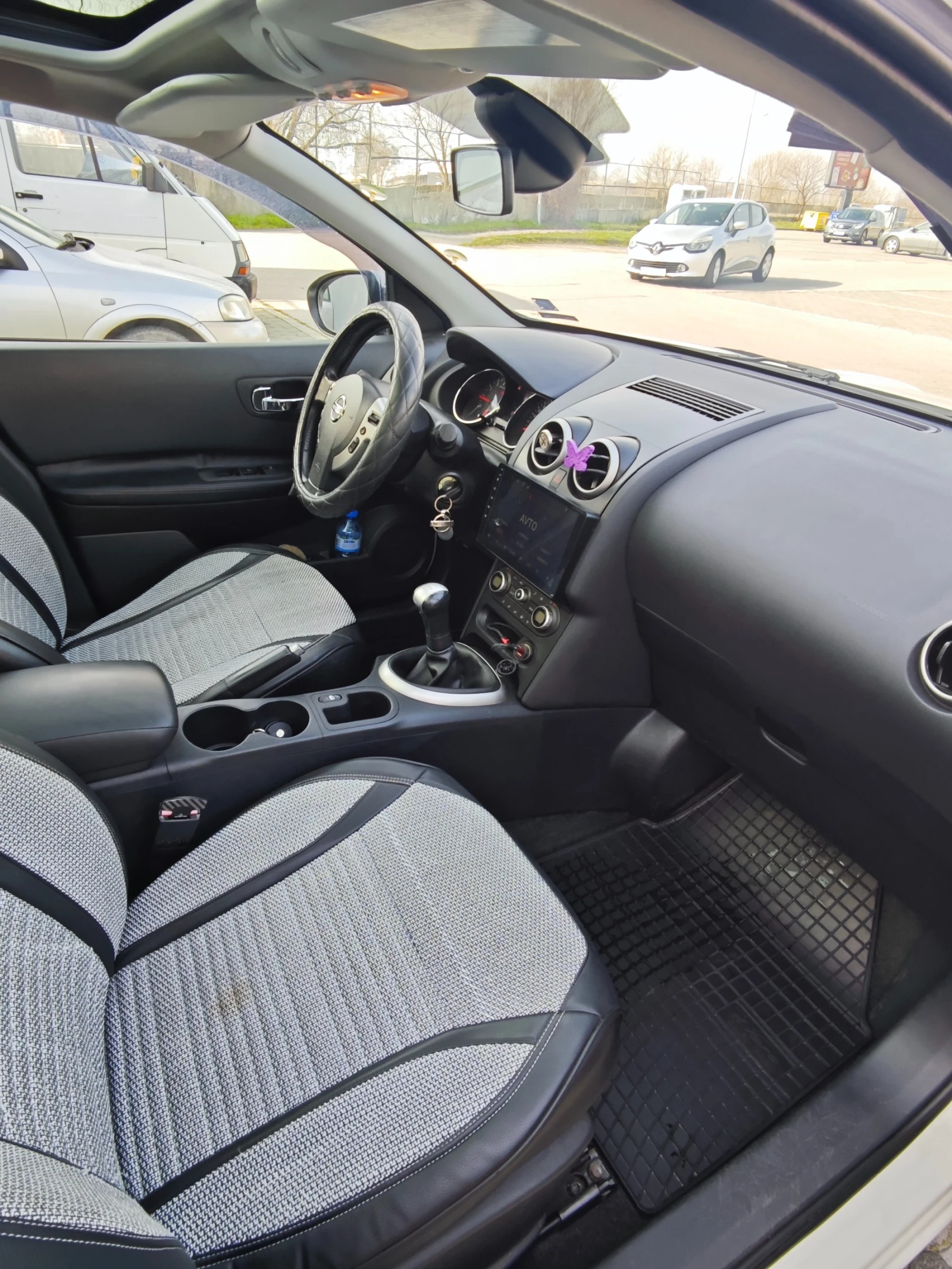 Nissan Qashqai 1.6 Бензин/Газ   7л/100км   Панорама / Камера , снимка 11 - Автомобили и джипове - 53714175